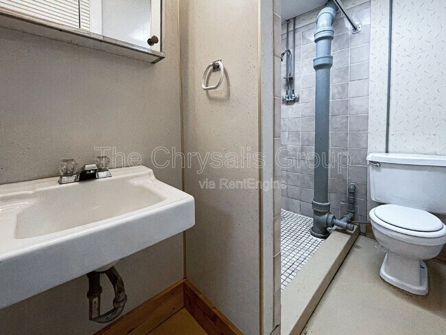 Building Photo - 666 Illinois Ave