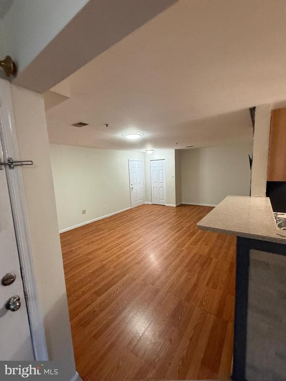 Building Photo - 7530 Coxton Ct