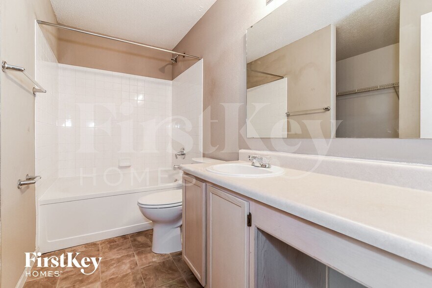 Building Photo - 6601 Black Antler Dr