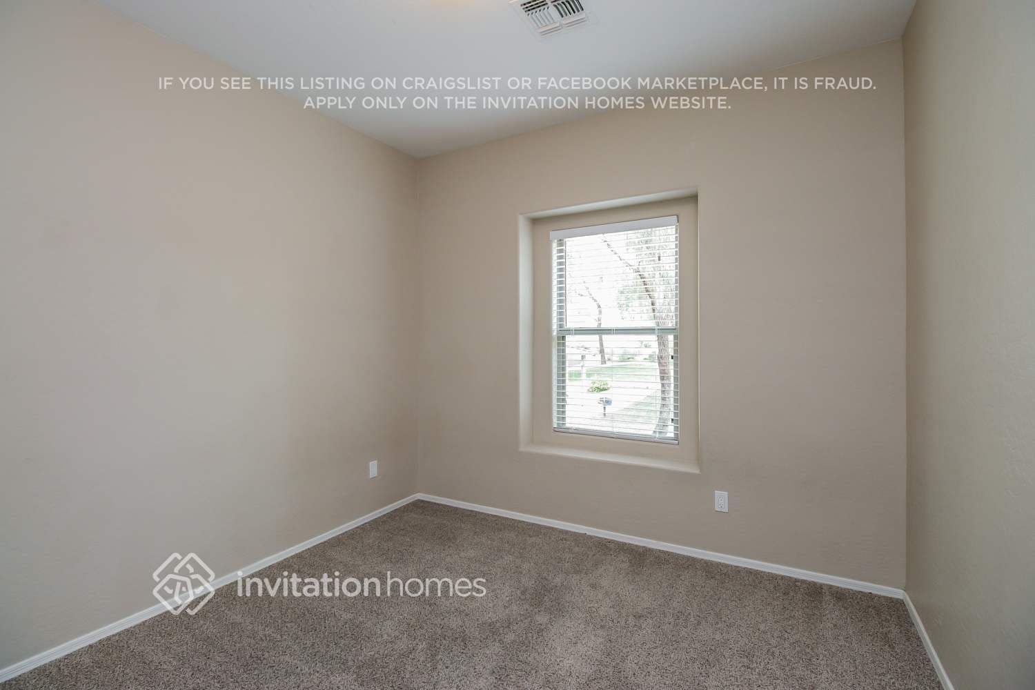 Building Photo - 5842 E Grove Ave