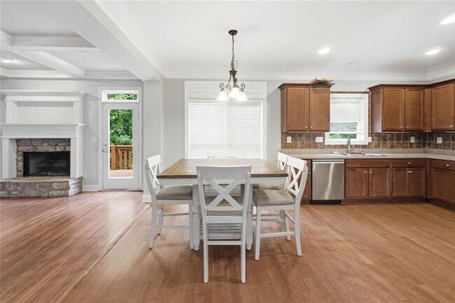 Building Photo - 518 S Fortune Way