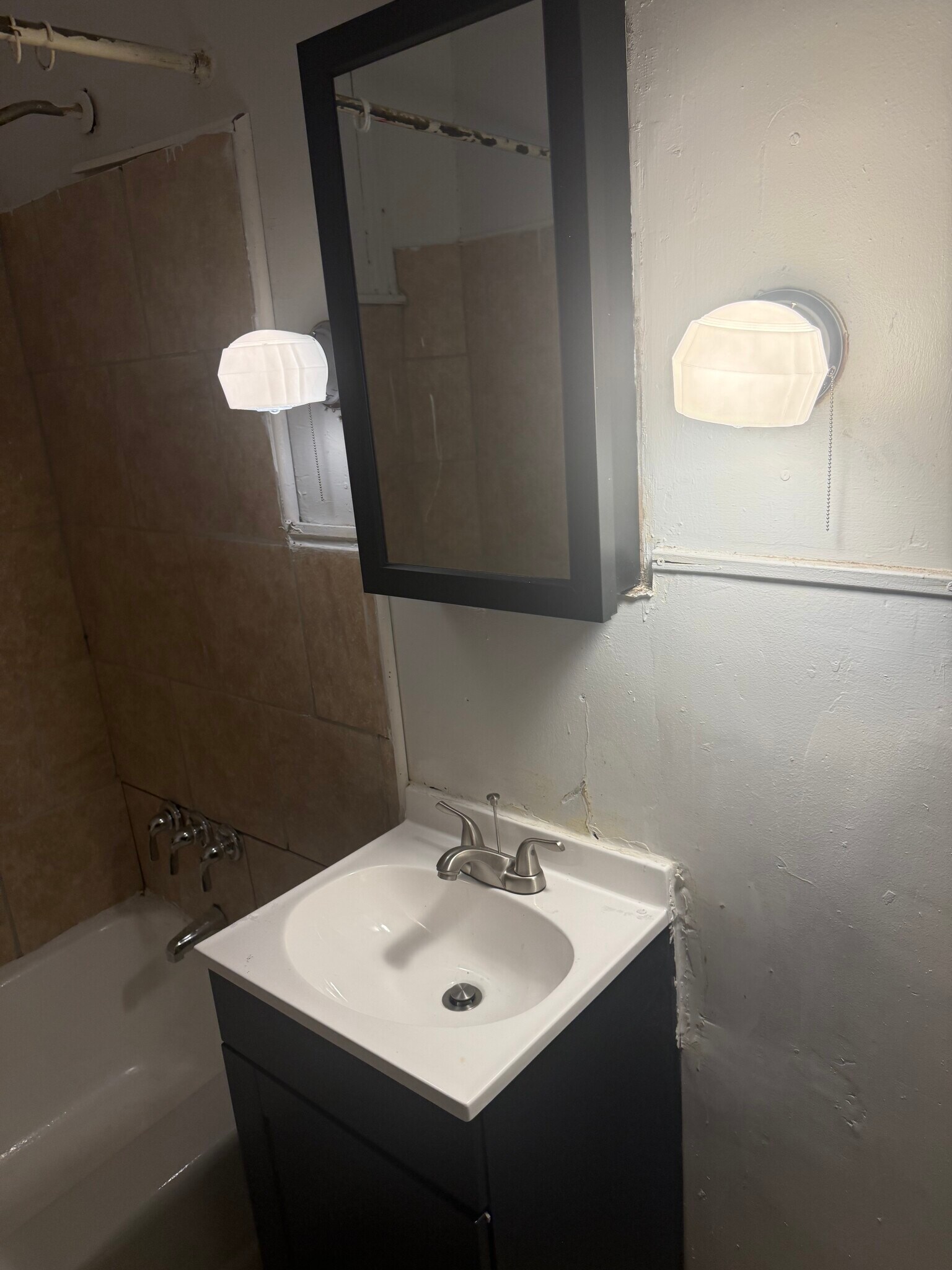 Bathroom - 3539 N 11th St