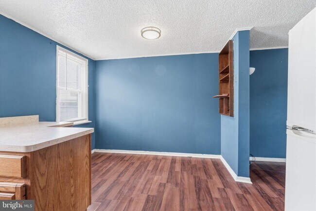 Building Photo - 4802 Alcott St