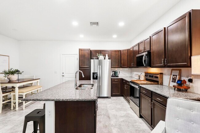 Building Photo - 16417 Mirabell Mnr Ln