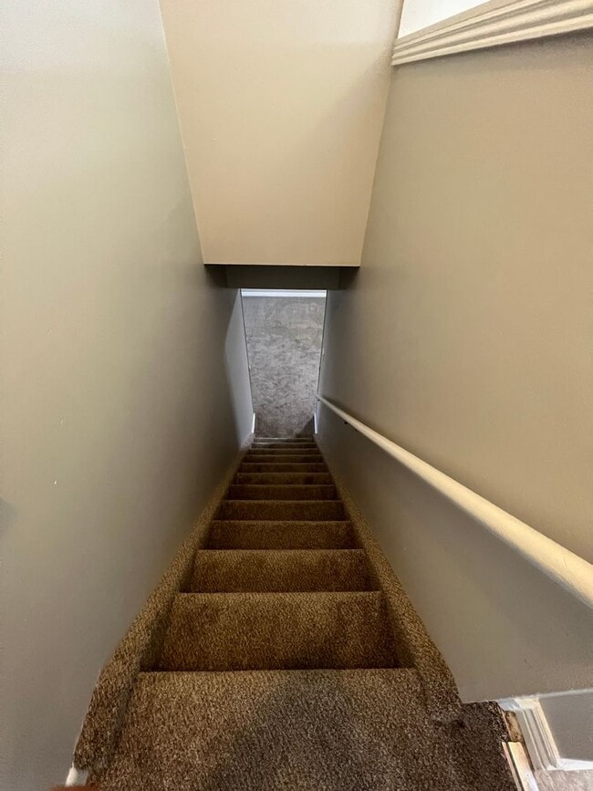 Building Photo - 3-bed 2-bath House in Northglenn available July!