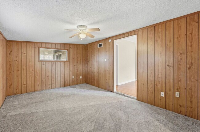 Building Photo - 1759 S Park