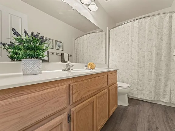 Building Photo - 1411 Raeburn Way