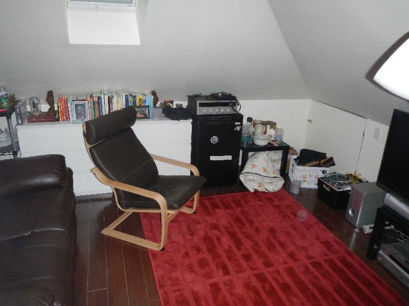 Images are representative samples of the advertised unit. Actual units shown during tours may differ - 16 Stockwell St