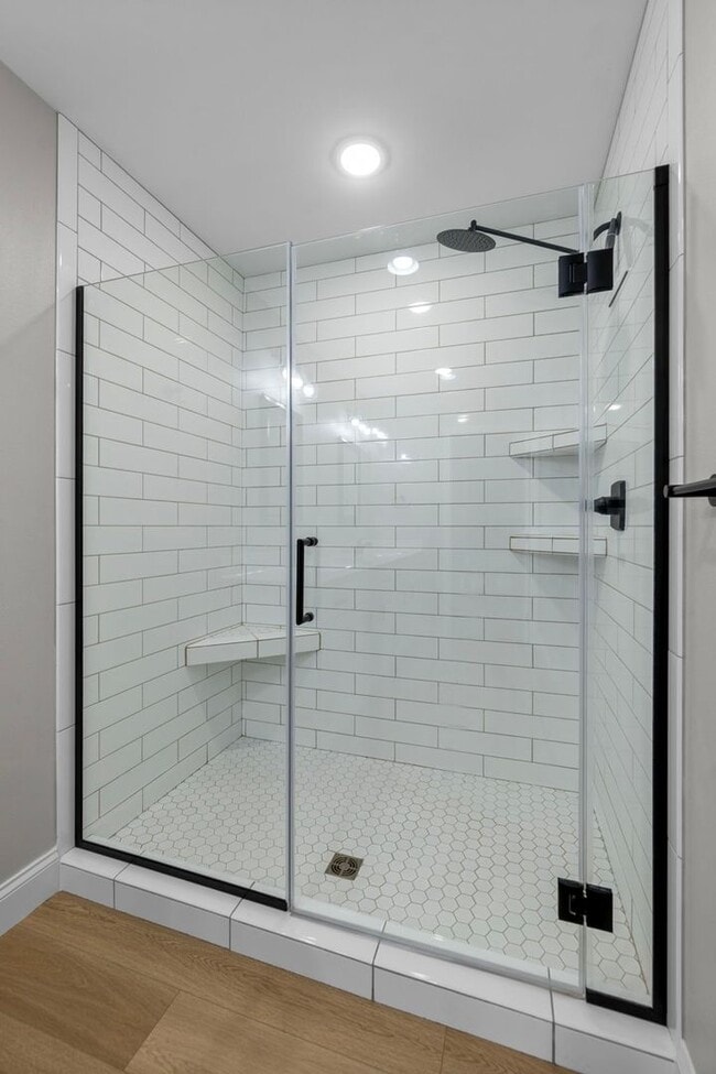 Building Photo - Beautiful, Updated Home In Jackson