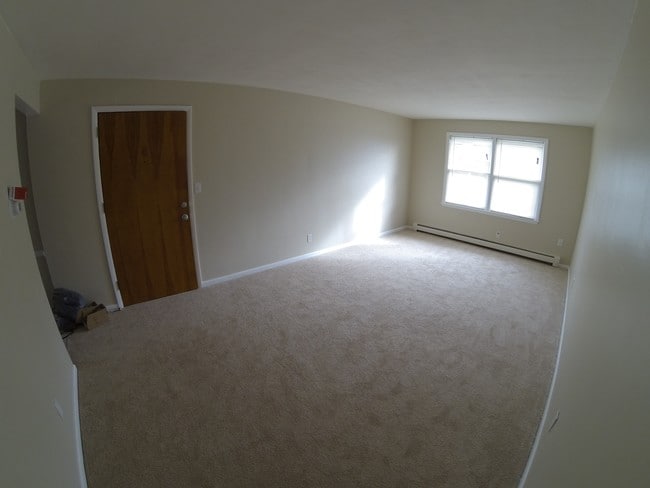 Building Photo - 440 Mathews Rd