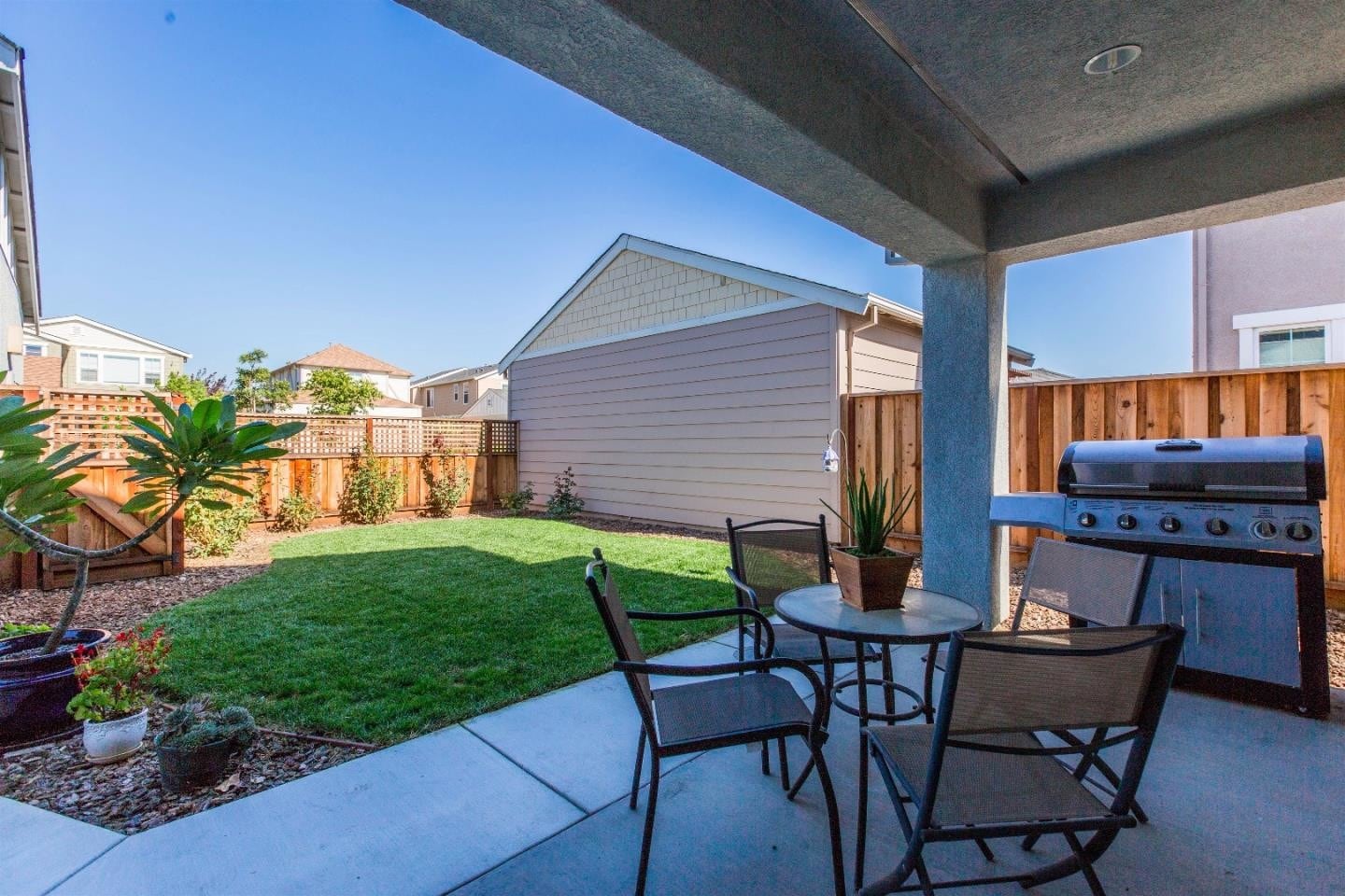 Patio - 16740 San Dimas Ln