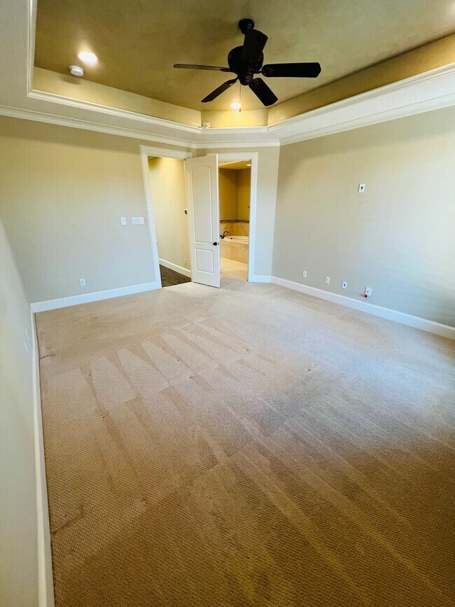 Building Photo - 4310 Floyd St