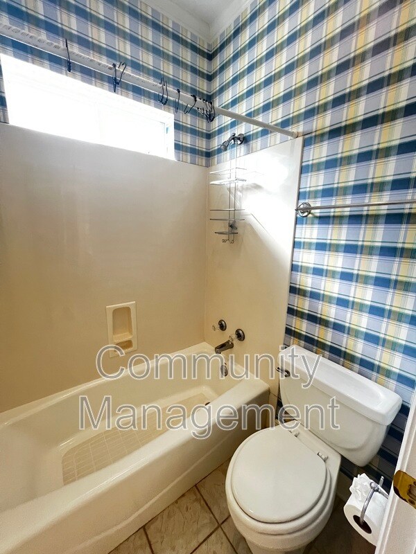 Building Photo - 6011 Riverbrook Dr