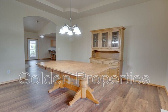 Building Photo - 3045 W Thorndale Loop