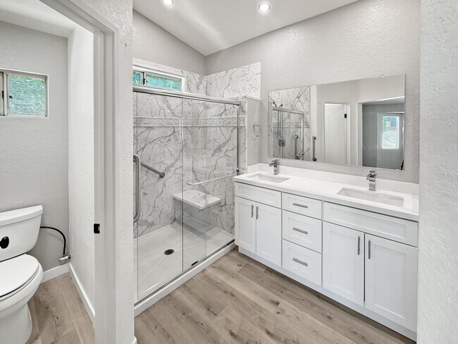 Building Photo - 69736 Cypress Rd