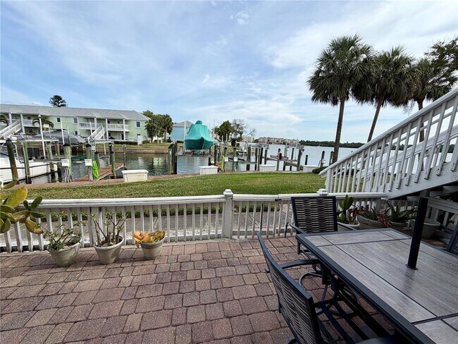 Building Photo - 5009 Starfish Dr SE