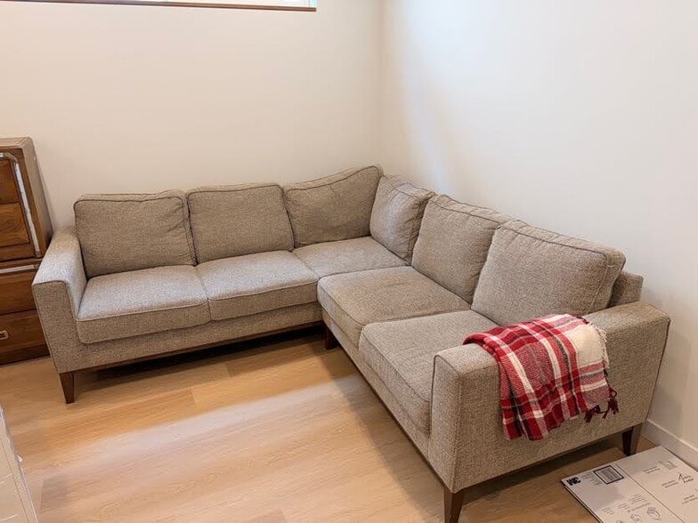 Free Couch! - 10346 Wallingford Ave N