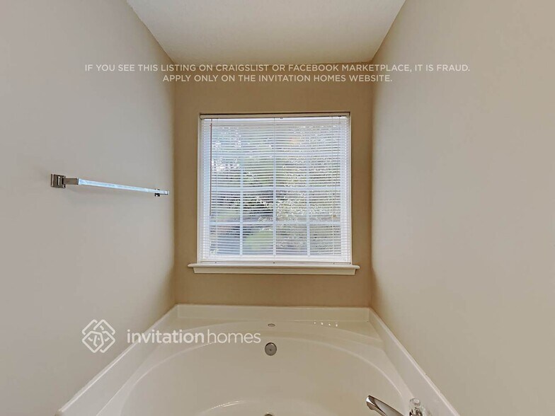 Building Photo - 5324 Seaspray Ln