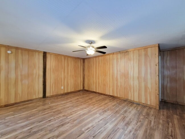 Building Photo - 20272 Forest Woods Ln
