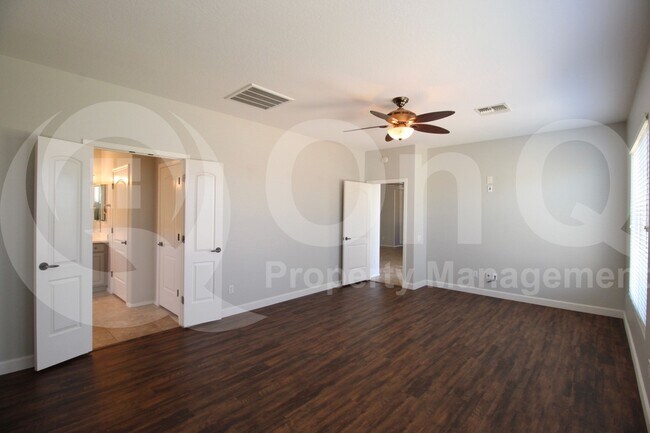 Building Photo - 13532 W Junipero Dr