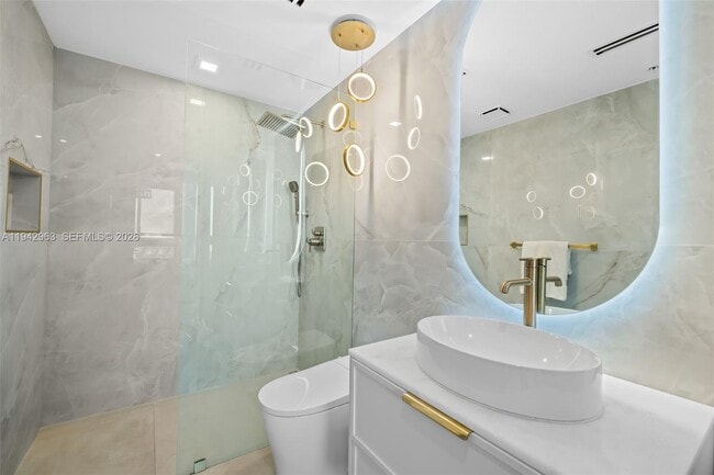 Building Photo - 90 SW 3rd St