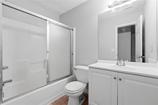 Building Photo - 5072 Leeshire Trace