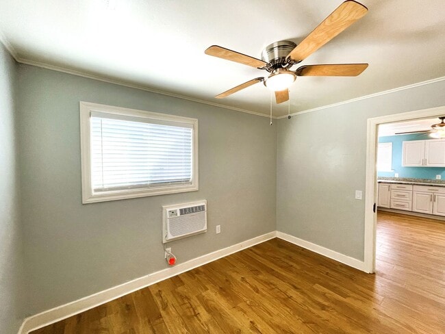 Building Photo - 5250 Whispering Creek Dr