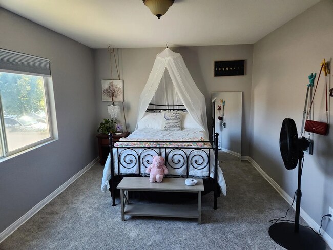 Building Photo - 1052 Crows Nest Ct