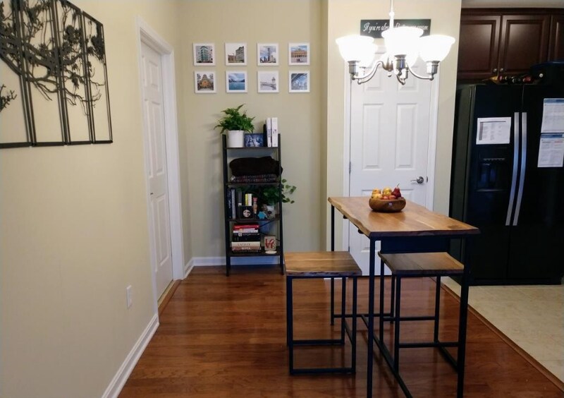 Building Photo - 115 Alma Mater Dr