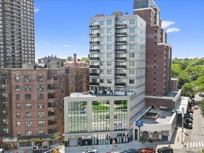 Primary Photo - 124-28 Queens Blvd