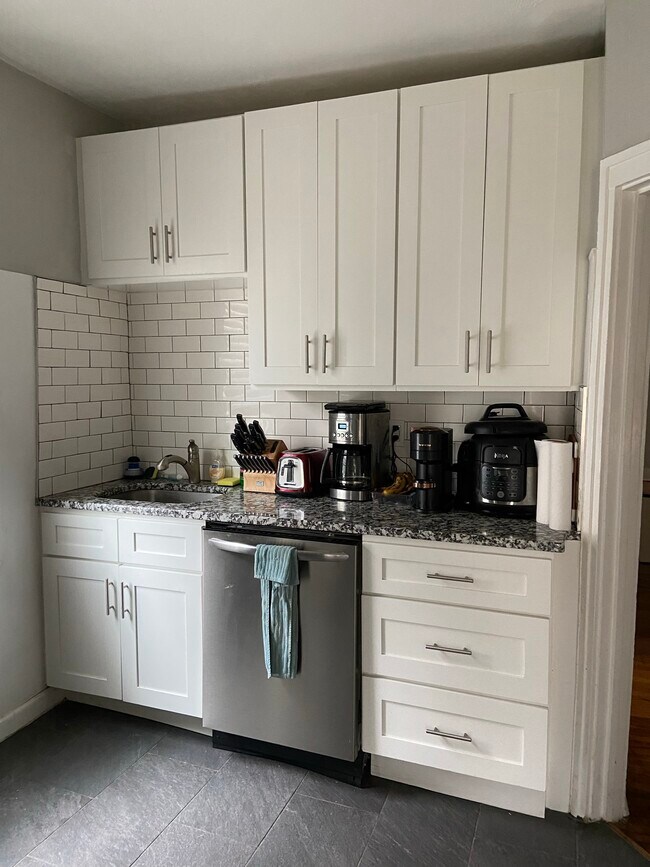 Kitchen - 7723 Arthur Ave