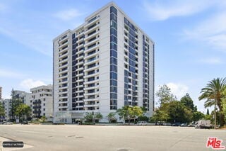 Building Photo - 10660 Wilshire Blvd