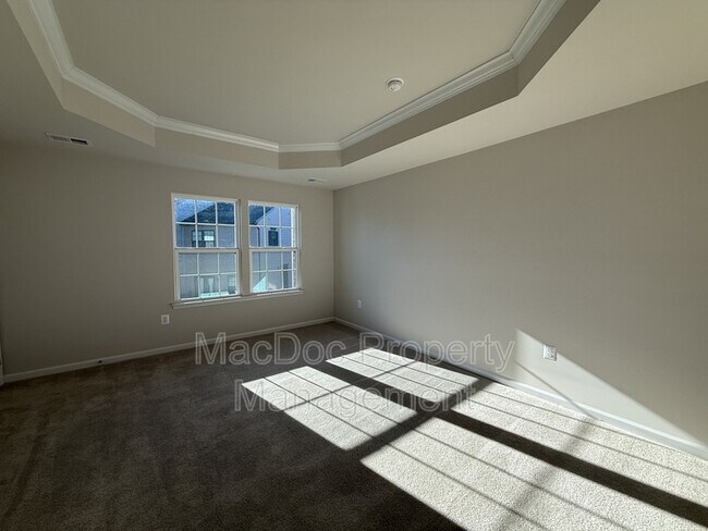 Building Photo - 1100 Rampart Dr