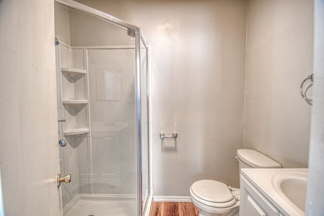 Building Photo - Affordable Campus Rental Home