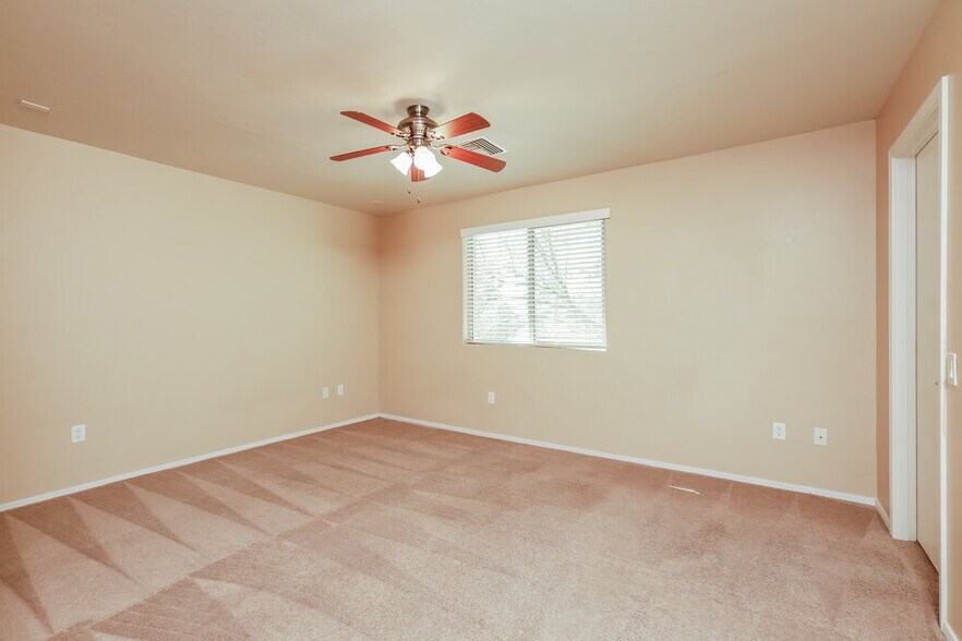 Building Photo - 10992 E Gray Mare Trail
