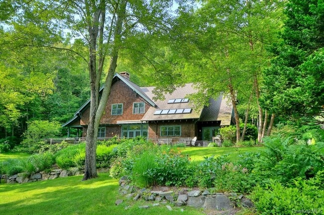 Primary Photo - 16 Old Post Rd