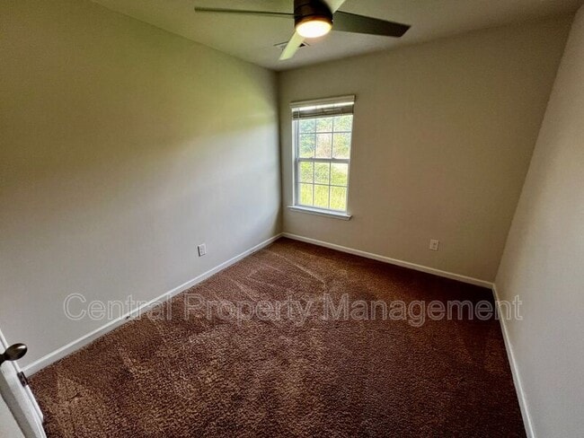 Building Photo - 43 Moorlyn Ln