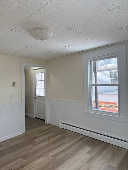 Building Photo - 4 Hopson Ave