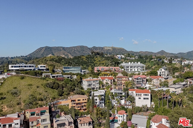 Building Photo - 6390 Quebec Dr