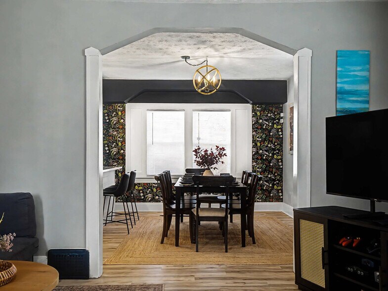 Building Photo - 3457 W 128th St