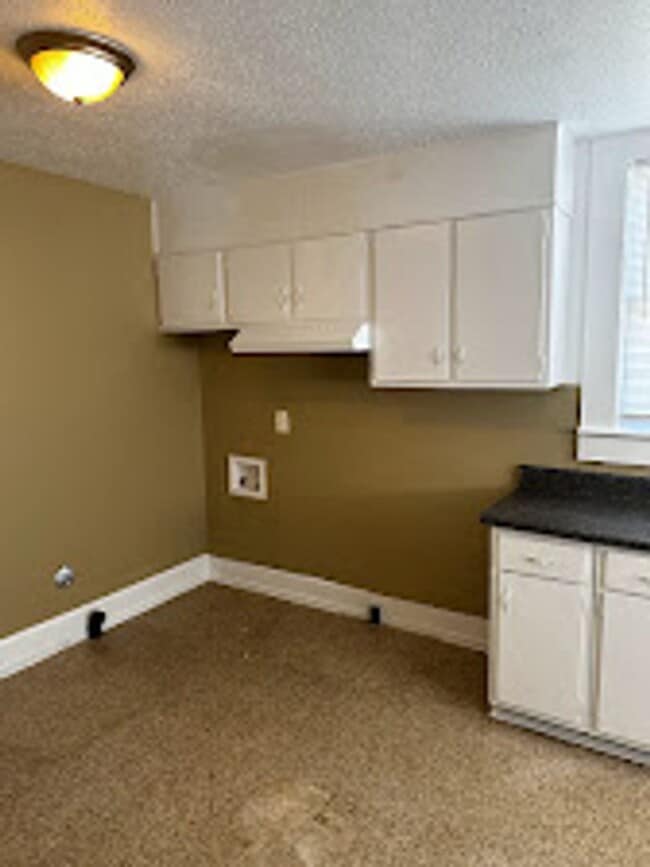 Building Photo - MOVE IN SPECIAL!! FIRST MONTH FREE!