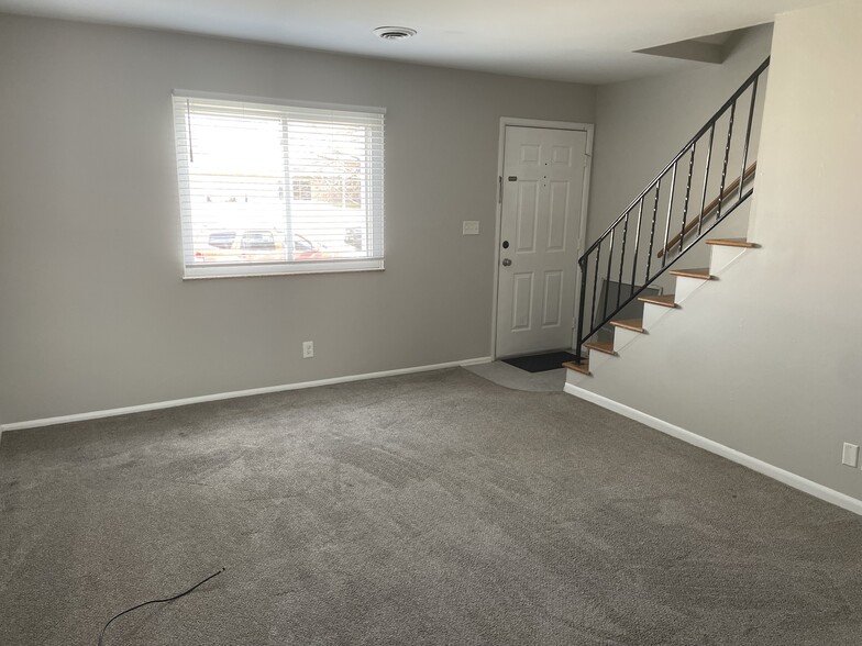 No noisy upstairs neighbors - 36 S Norwich Rd