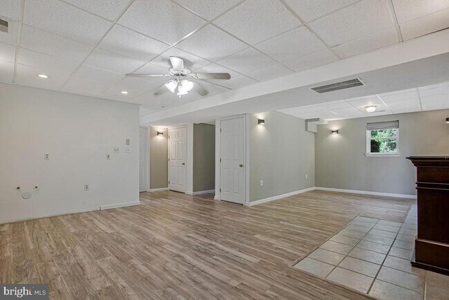 Building Photo - 2811 Glasgow Way