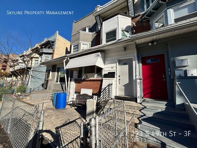 Building Photo - 223 S 49th St
