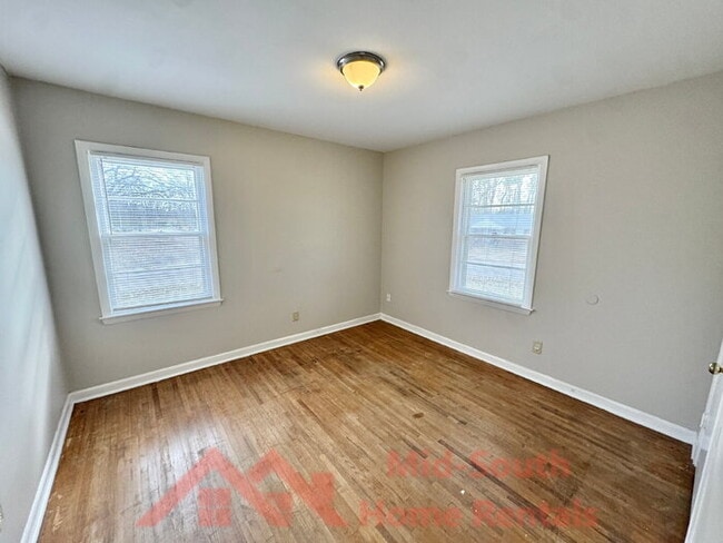 Building Photo - 3594 W Sutton Dr