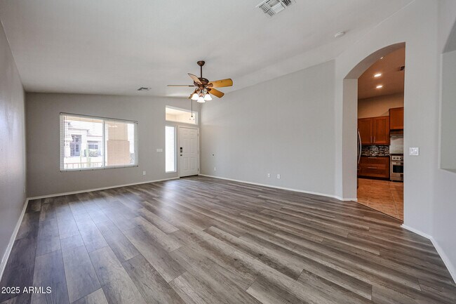 Building Photo - 3840 E Campbell Ave