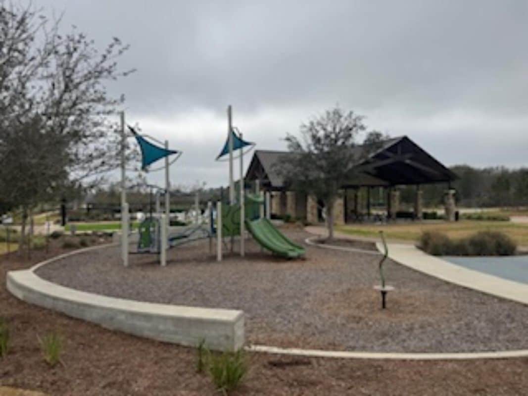 Building Photo - 19293 Hazel Firs Ln