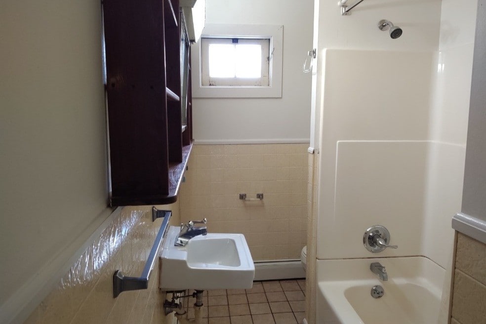 Bathroom - 13 Cameron Ave