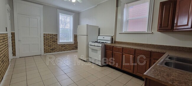 Building Photo - 3420 Keokuk St