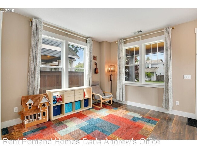 Building Photo - 3 br, 2.5 bath House - 6618 SE 66th Ave